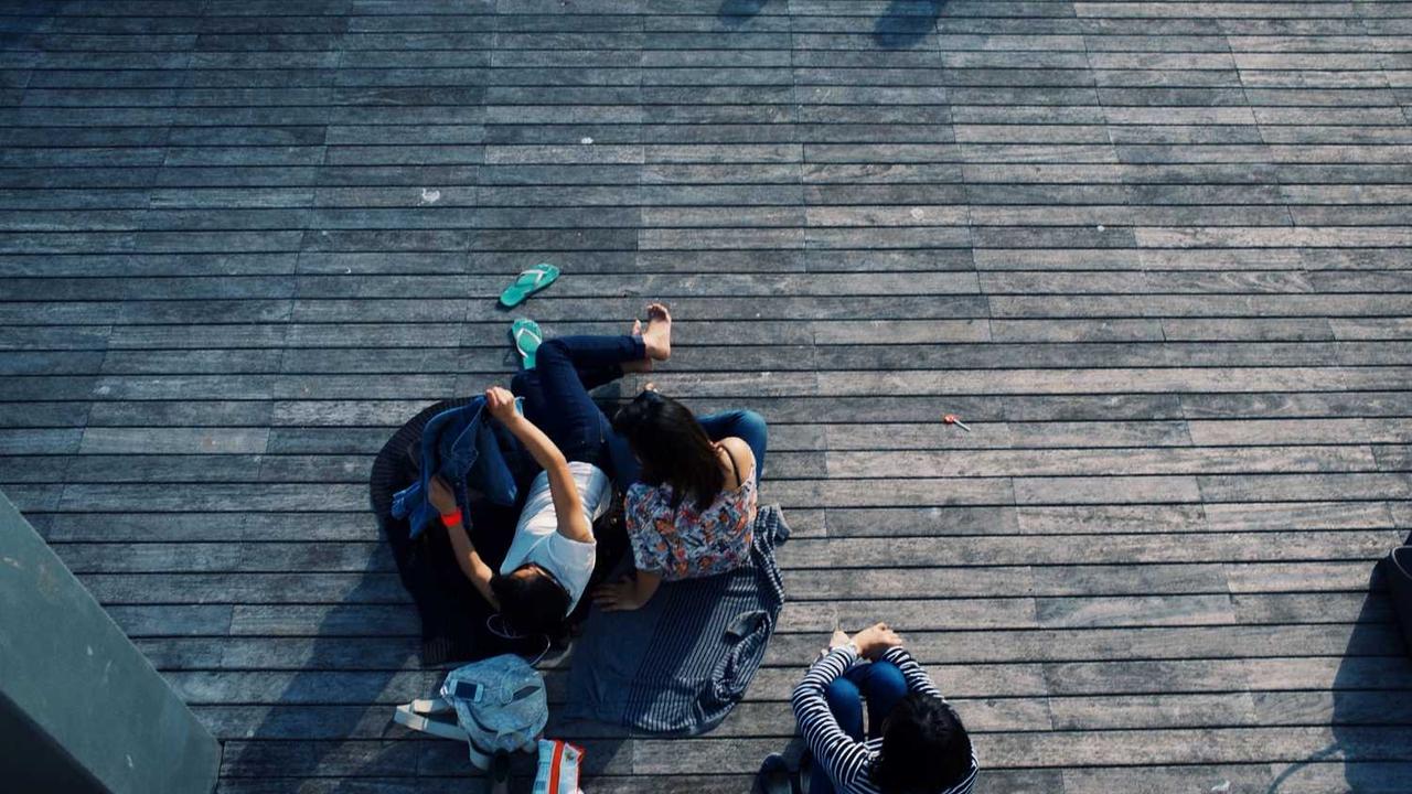 冒泡网赚：探索社交互动中的盈利潜力-冒泡网